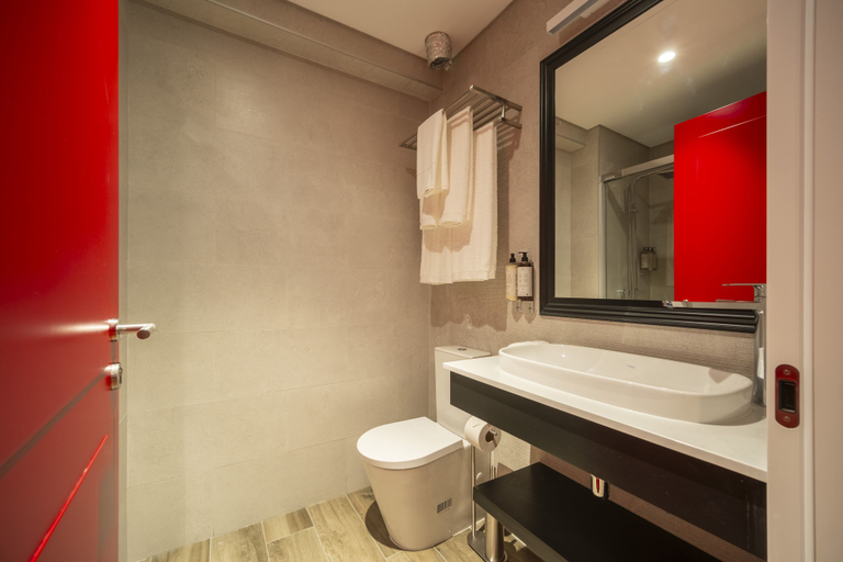 Bathroom 3, Azores Autêntico Boutique Hotel, Angra do Heroísmo