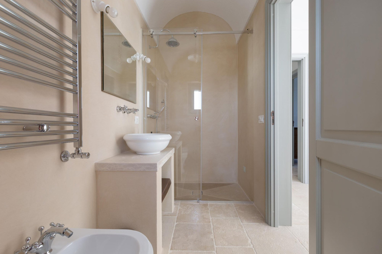 Bathroom 3, 3643 Masseria Stella del Monte by Perle di Puglia, Brindisi