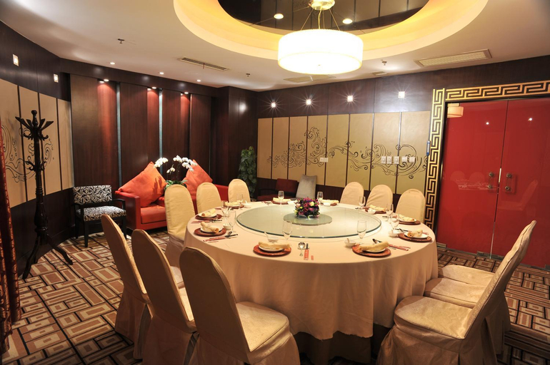 Food & Drinks 5, Gubei Garden Hotel Shanghai, Shanghai