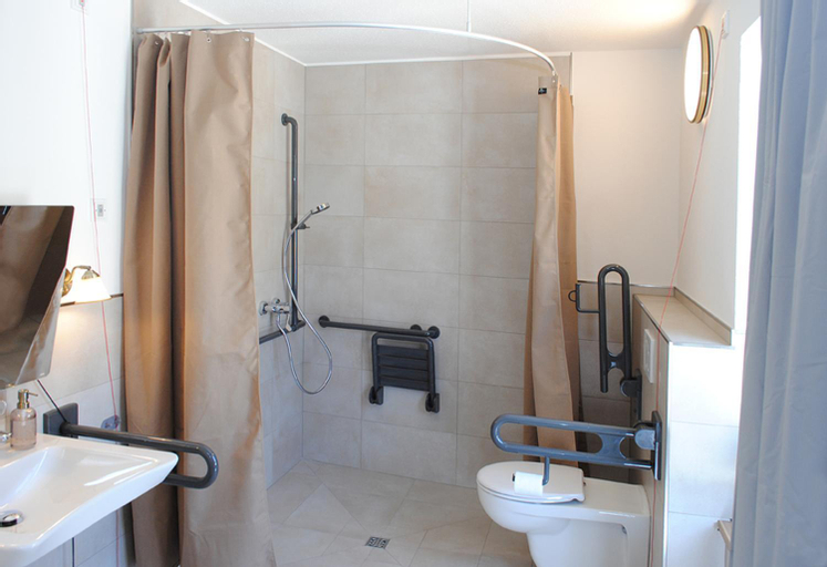 Bathroom 5
