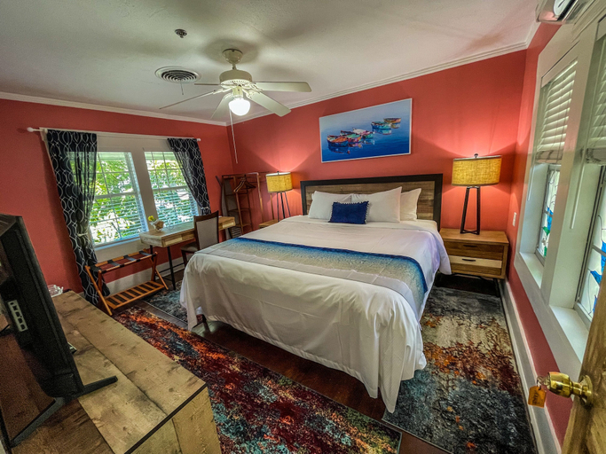 Bedroom 2, VIinoy House, Pinellas
