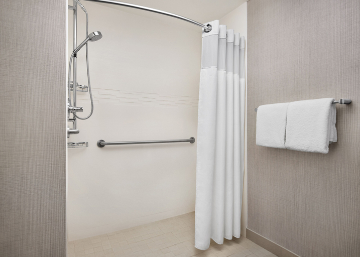 Bathroom 4, Courtyard by Marriott Milwaukee Downtown, Milwaukee