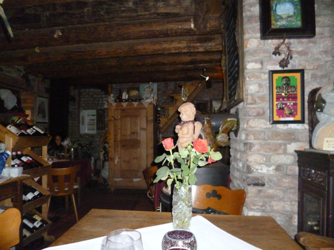 Others 5, Gastehaus Chateau d‘Orsay, Wesel