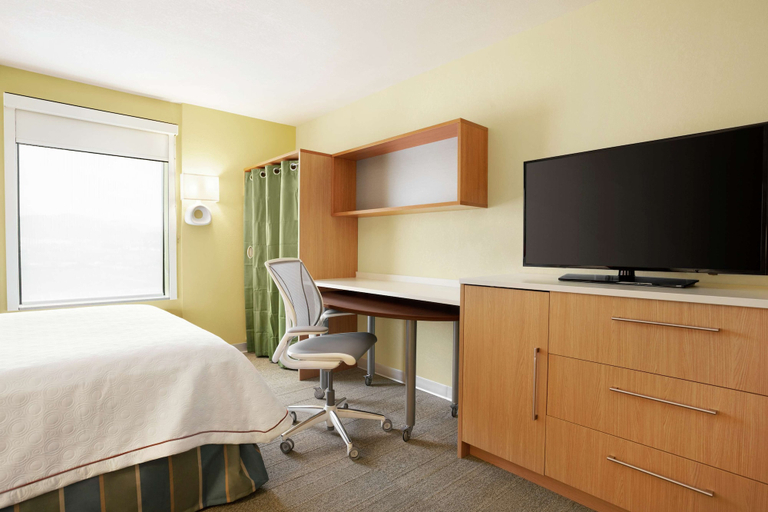 Bedroom 3, Home2 Suites by Hilton Elko, Elko