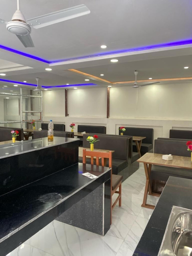 Food & Drinks 5, Royalwood City Inn, Koshi