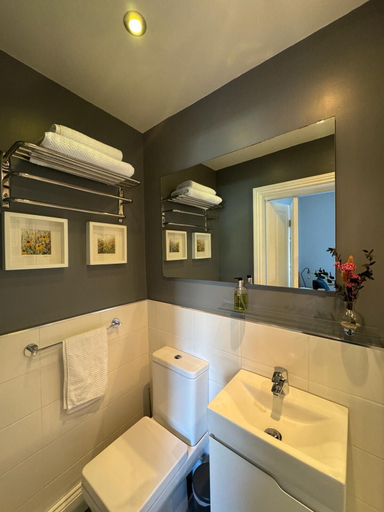 Bathroom 3, The Hill B and B, Durham