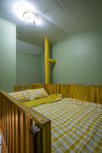 Bedroom 12