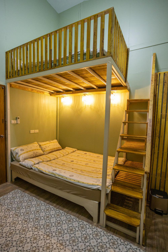 Bedroom 18