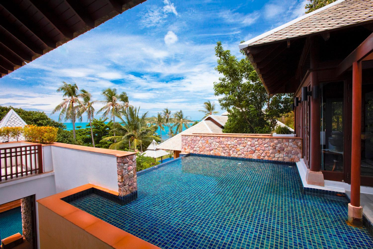 Swimming Pool 11