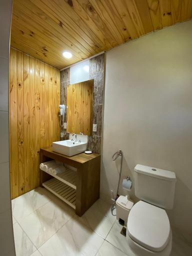 Bathroom 3, Complejo Paranay, Libertador General San Martín