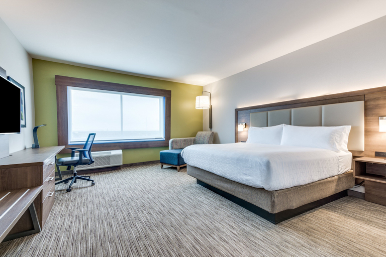 Bedroom 2, Holiday Inn Express & Suites DENTON SOUTH by IHG, Denton