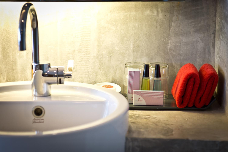 Bathroom 4, The Now Hotel, Pattaya