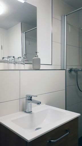 Bathroom 7