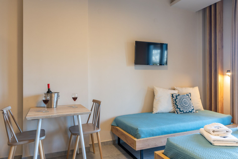 Bedroom 2, Olympus Pantheon Luxury Rooms, Central Macedonia