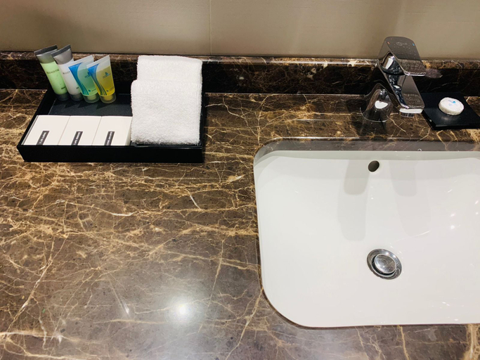 Bathroom 5, Alriyadh Hotel apartment