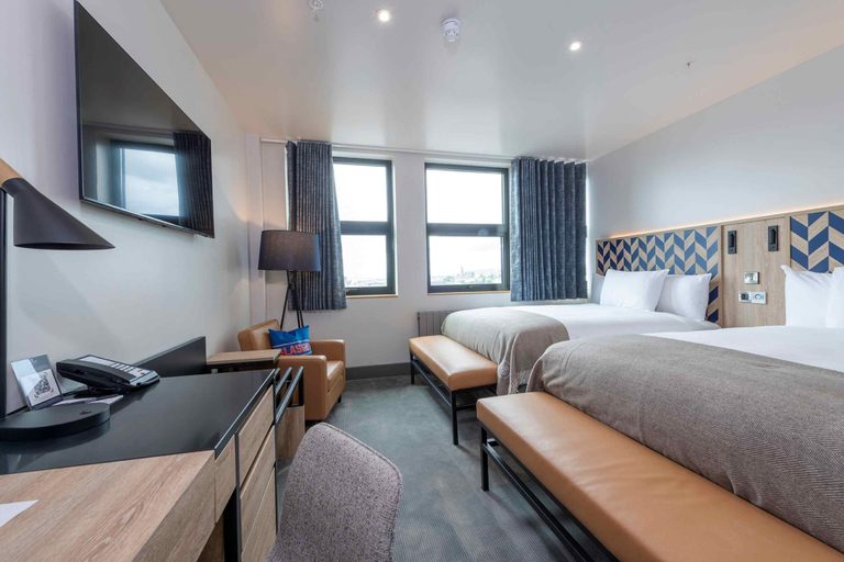 Bedroom 3, Sandman Signature Glasgow Hotel, Glasgow