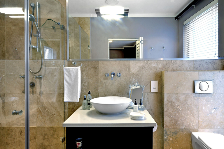 Bathroom 4, Le Petit Bijou Boutique Aparthotel, Cape Winelands
