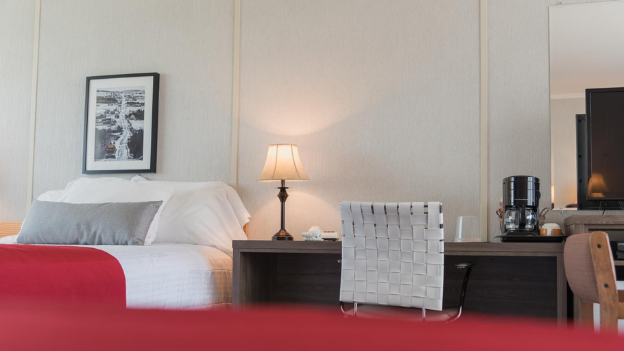 Bedroom 2, Motel Cartier, Rivière-du-Loup