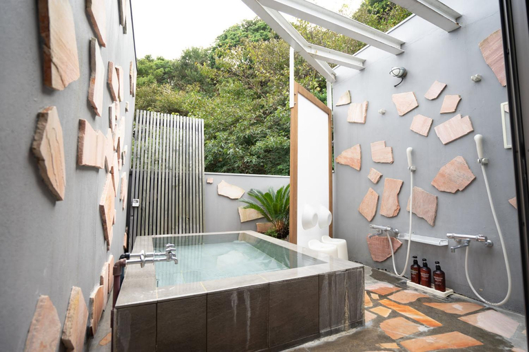 Bathroom 5, Beach Side Inn Shirahama, Shimoda