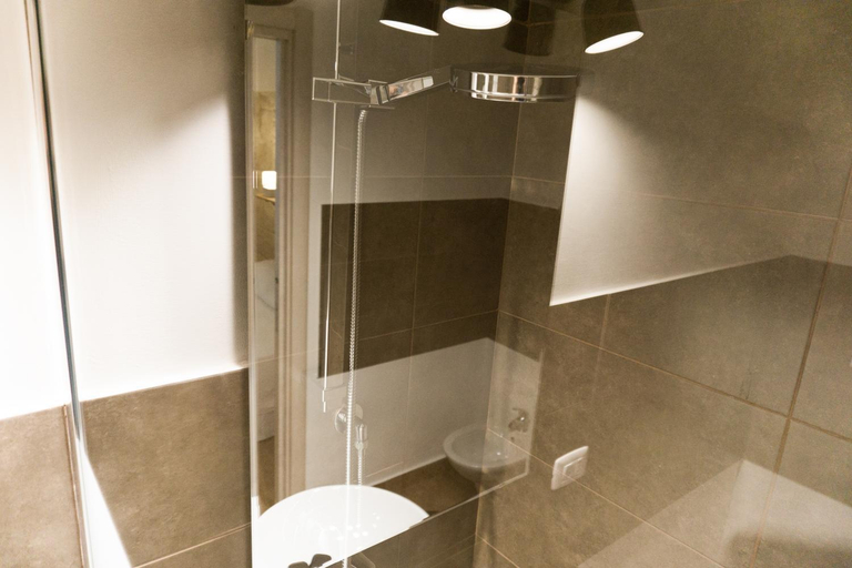 Bathroom 2, Donato Rooms, Barletta-Andria-Trani