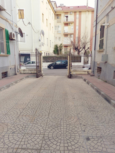 Others 5, B&B Elisa, Crotone