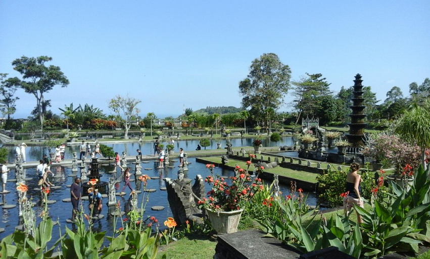 5, Dhangin Taman, Karangasem