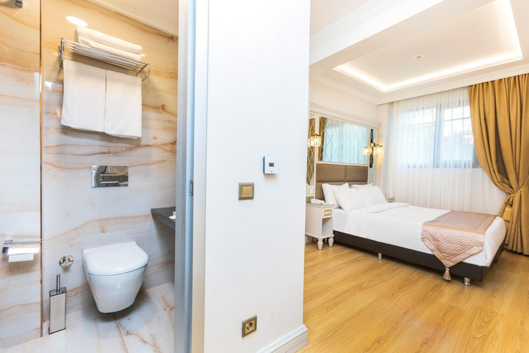 Bedroom 4, City Hall Hotel, Fatih