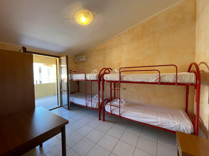 Bedroom 2, Casa Arcobaleno Ippogrifo, Cagliari