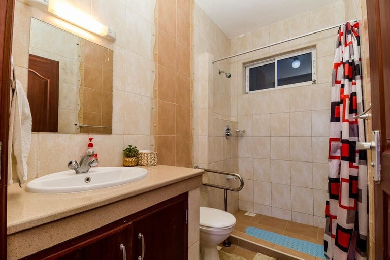 Bathroom 3, Lux Suites Elsa Royal Apartments, Nyali