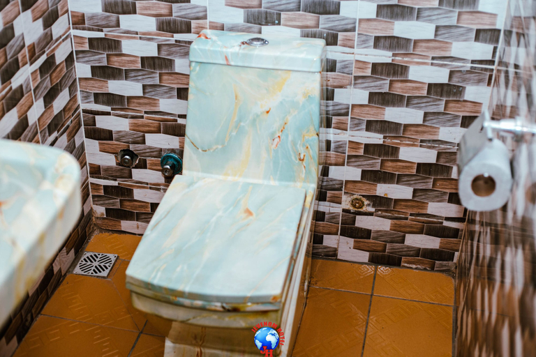Bathroom, Jevenom Hotel, Shagamu