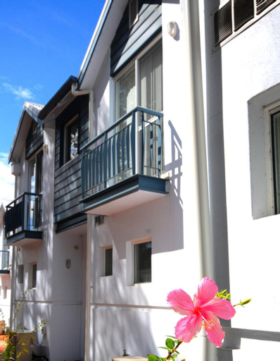 Exterior 18