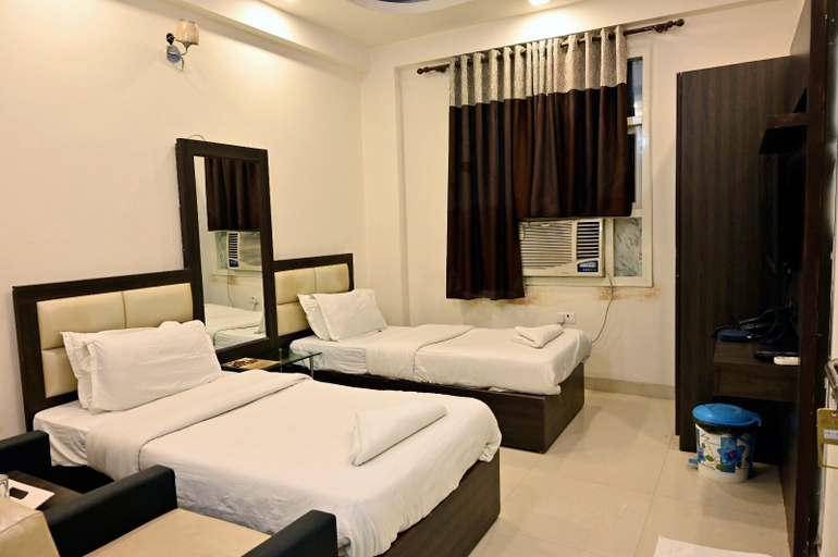 Bedroom 3, Hotel Golden Sky, Lucknow