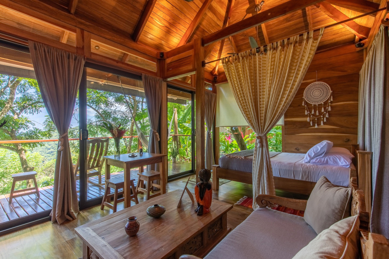Bedroom 3, Tierra Encantada Wellness Center, Nicoya