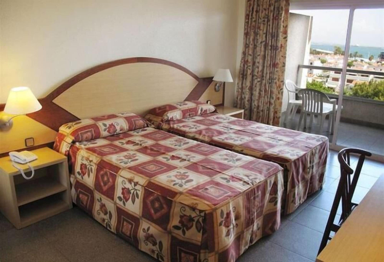 Bedroom 3, Estival Park Marena, Tarragona