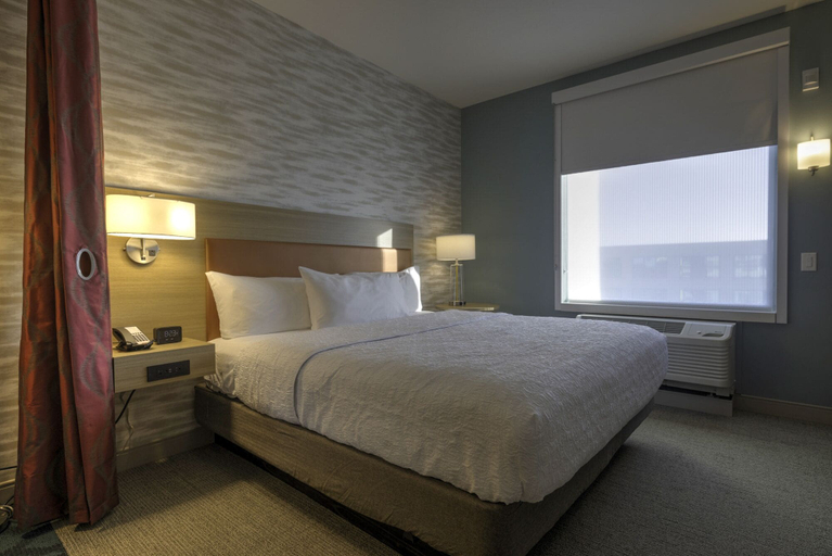 Bedroom 3, Home2 Suites By Hilton Allentown Bethlehem Airport, Northampton