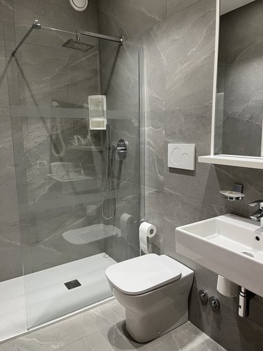 Bathroom 3, Hotel Poppi, Venezia