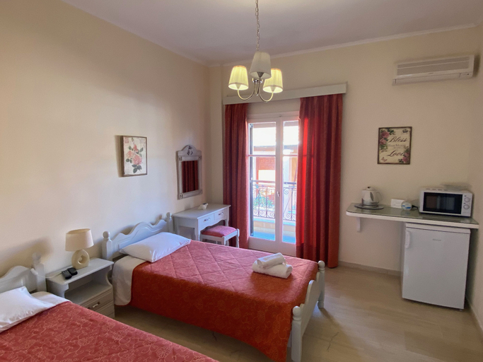 Bedroom 4, Nikos Cassiopeia Apartments, Ionian Islands