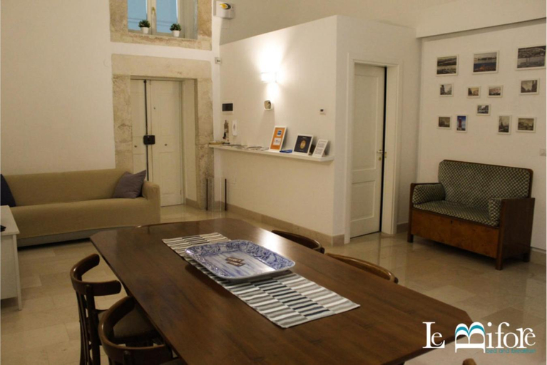 Others 2, Le Bifore B&B, Bari