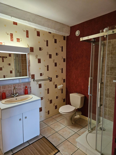 Bathroom 4, LA GARDE DUCALE, Côtes-d'Armor