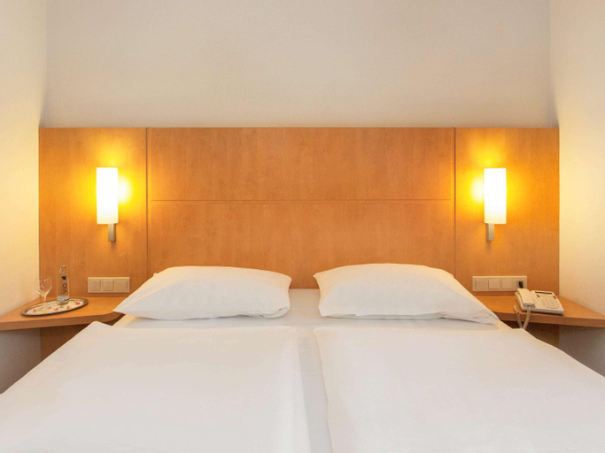 Bedroom 21