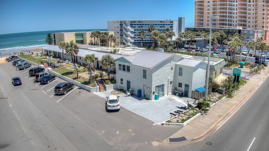 Exterior & Views 2, Daytona Shores Inn & Suites, Volusia