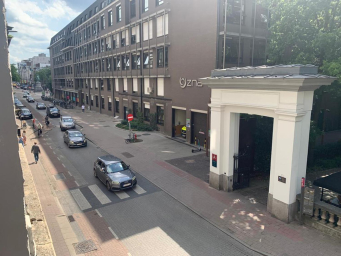 Others 3, Botanique Suites AirBnB, Antwerp, Antwerpen