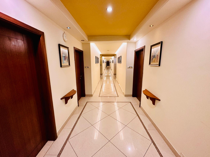 Others 2, Hotel Bombay Inn, Cuttack