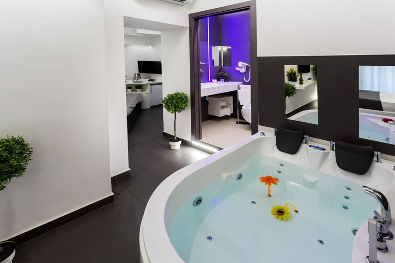 Bathroom 2, Le Suites Del Duomo, Catania