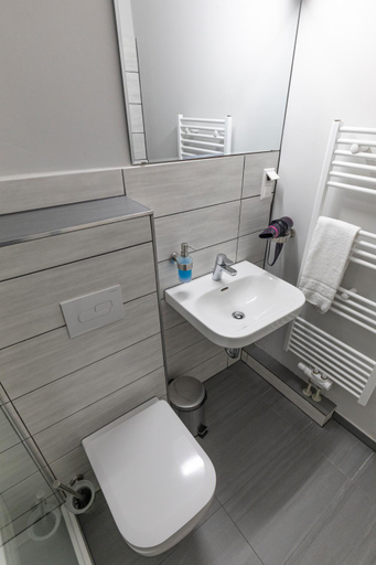 Bathroom 4, Hotel Mecklenheide, Region Hannover