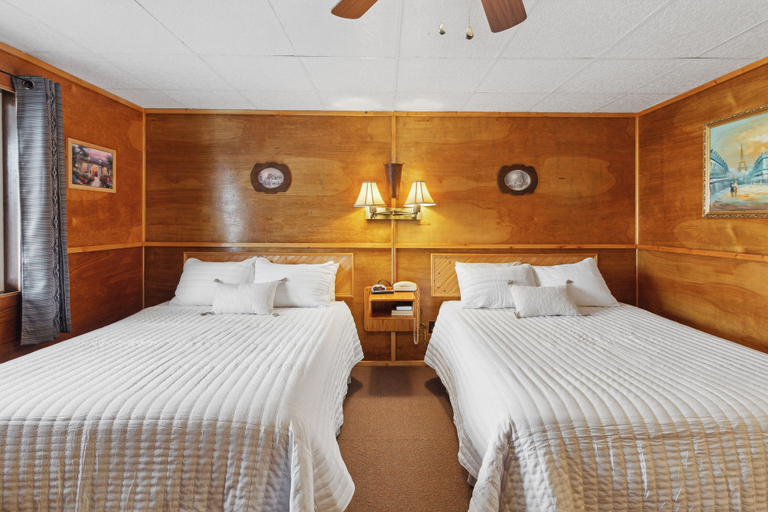 Bedroom 2, Vindel Motel, Emmet