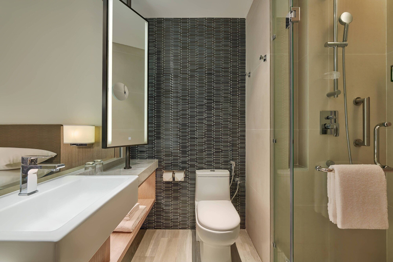 Bathroom 4, Fairfield by Marriott Bintulu Paragon, Bintulu