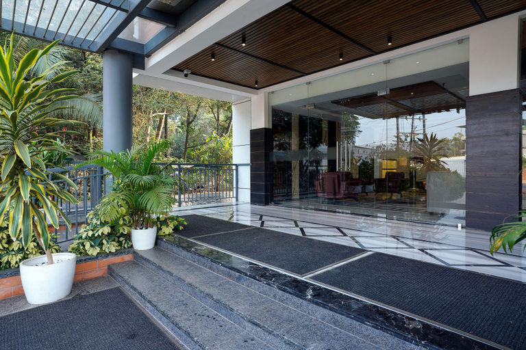 Exterior & Views 2, Nexstay Rivermouth International, Malappuram