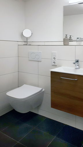 Bathroom 9