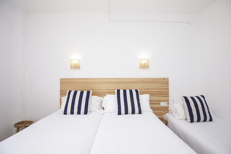 Bedroom 4, Hotel Casa Mas, Girona